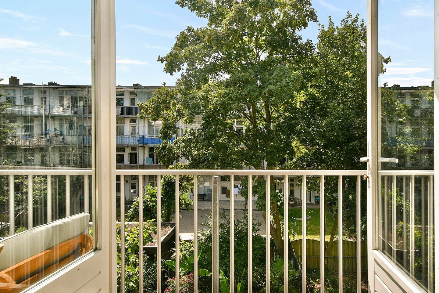 Appartement te koop: Bestevâerstraat 131-2, Amsterdam
