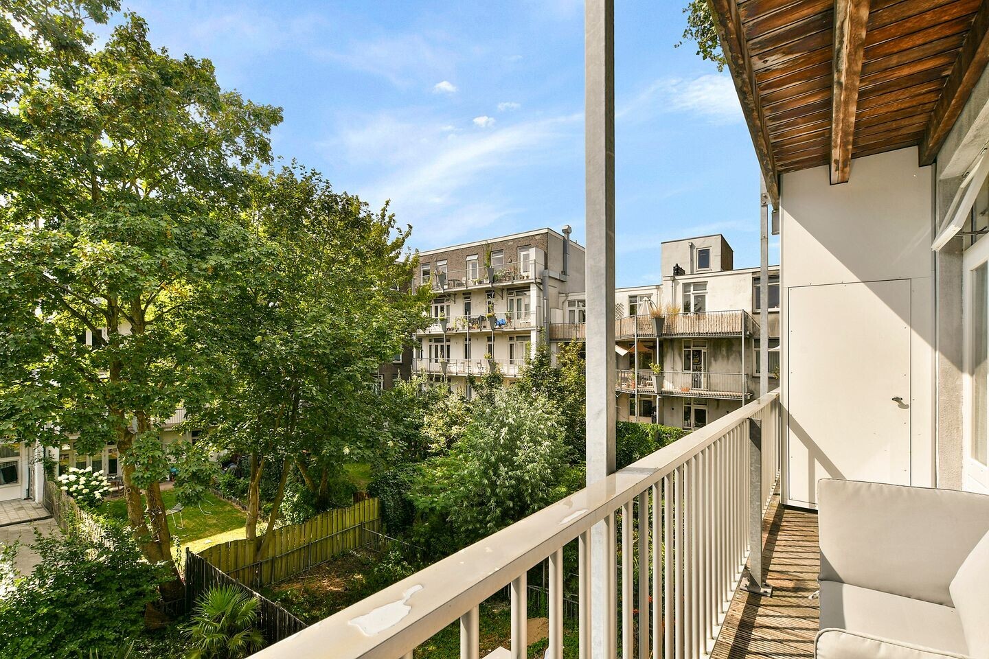 Appartement te koop: Bestevâerstraat 131-2, Amsterdam