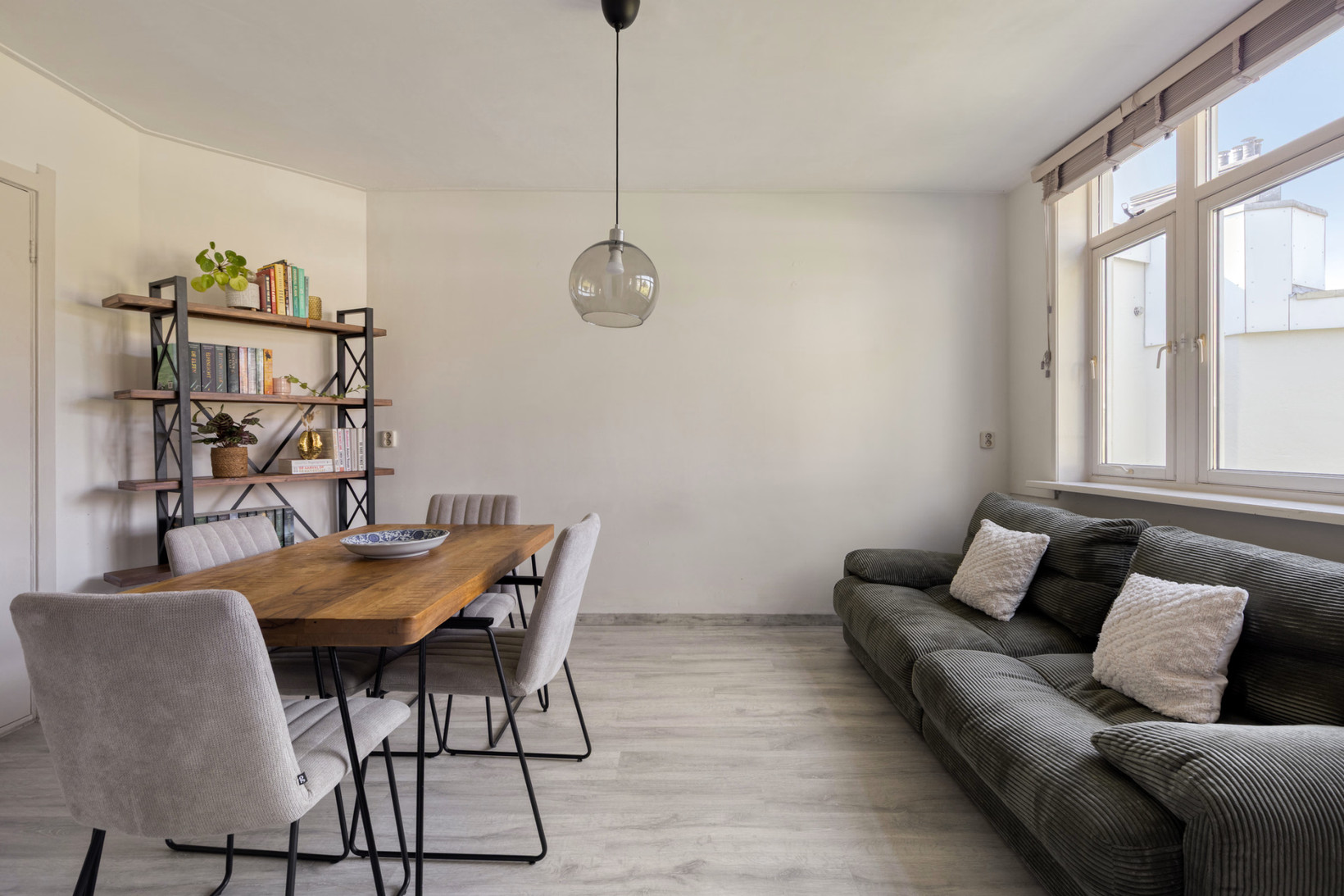 Appartement te koop: Maarten Harpertszoon Trompstraat 38-3, Amsterdam