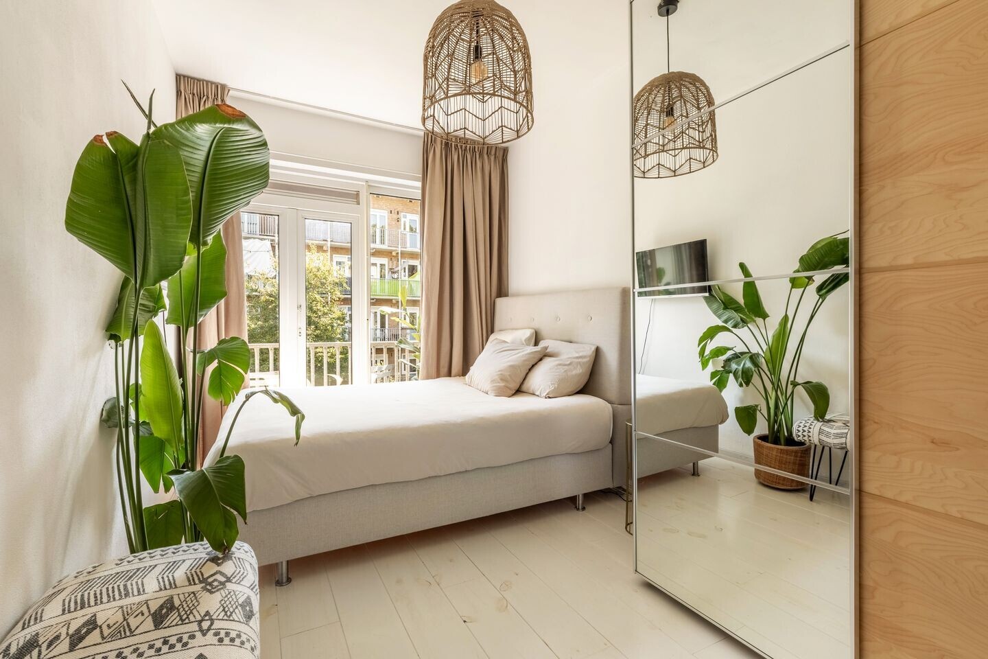 Appartement te koop: Willem de Zwijgerlaan 50-1, Amsterdam