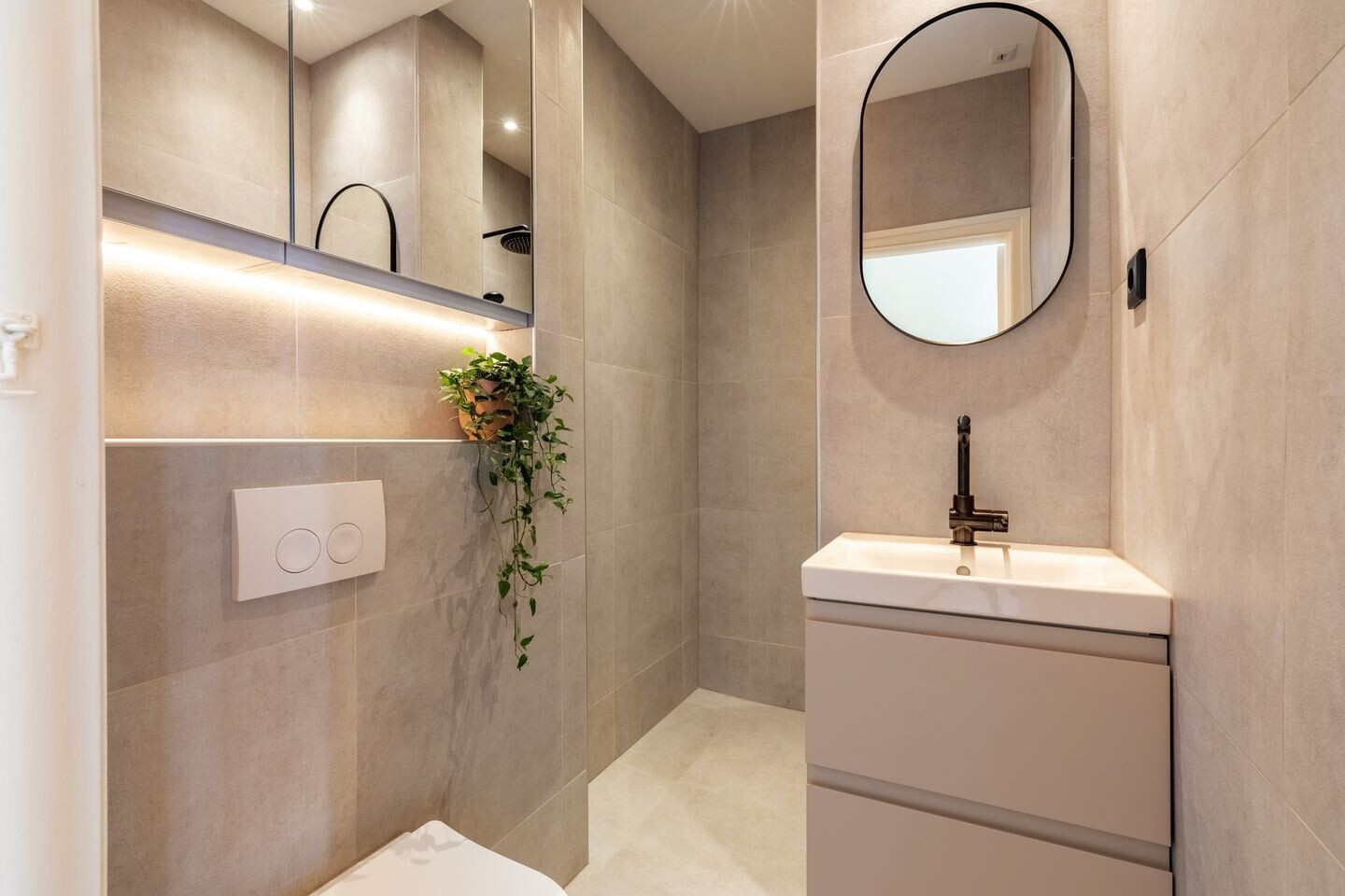 Studio te koop: Geuzenstraat 61-3, Amsterdam