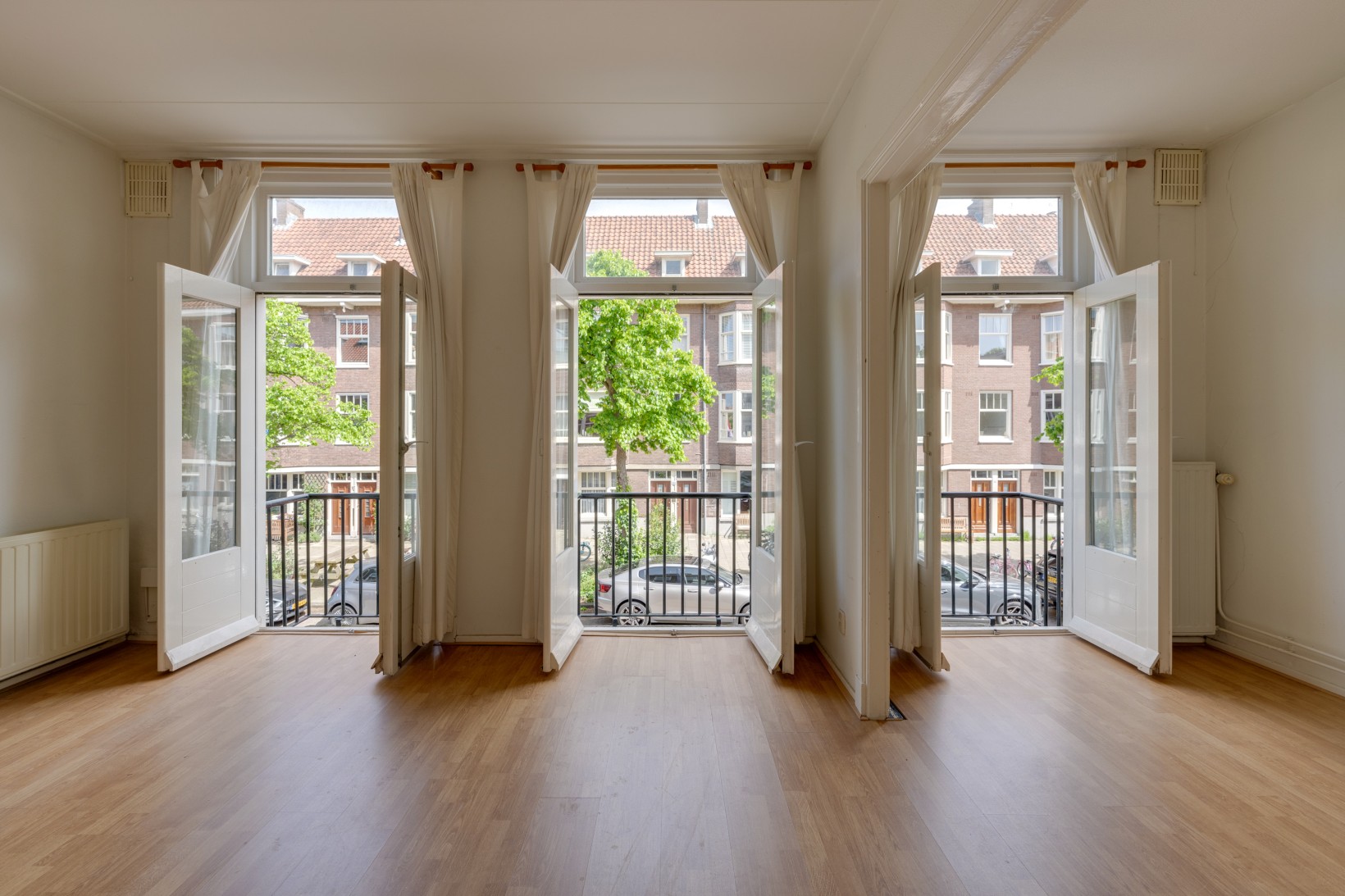 Studio te koop: Woestduinstraat 152-1, Amsterdam