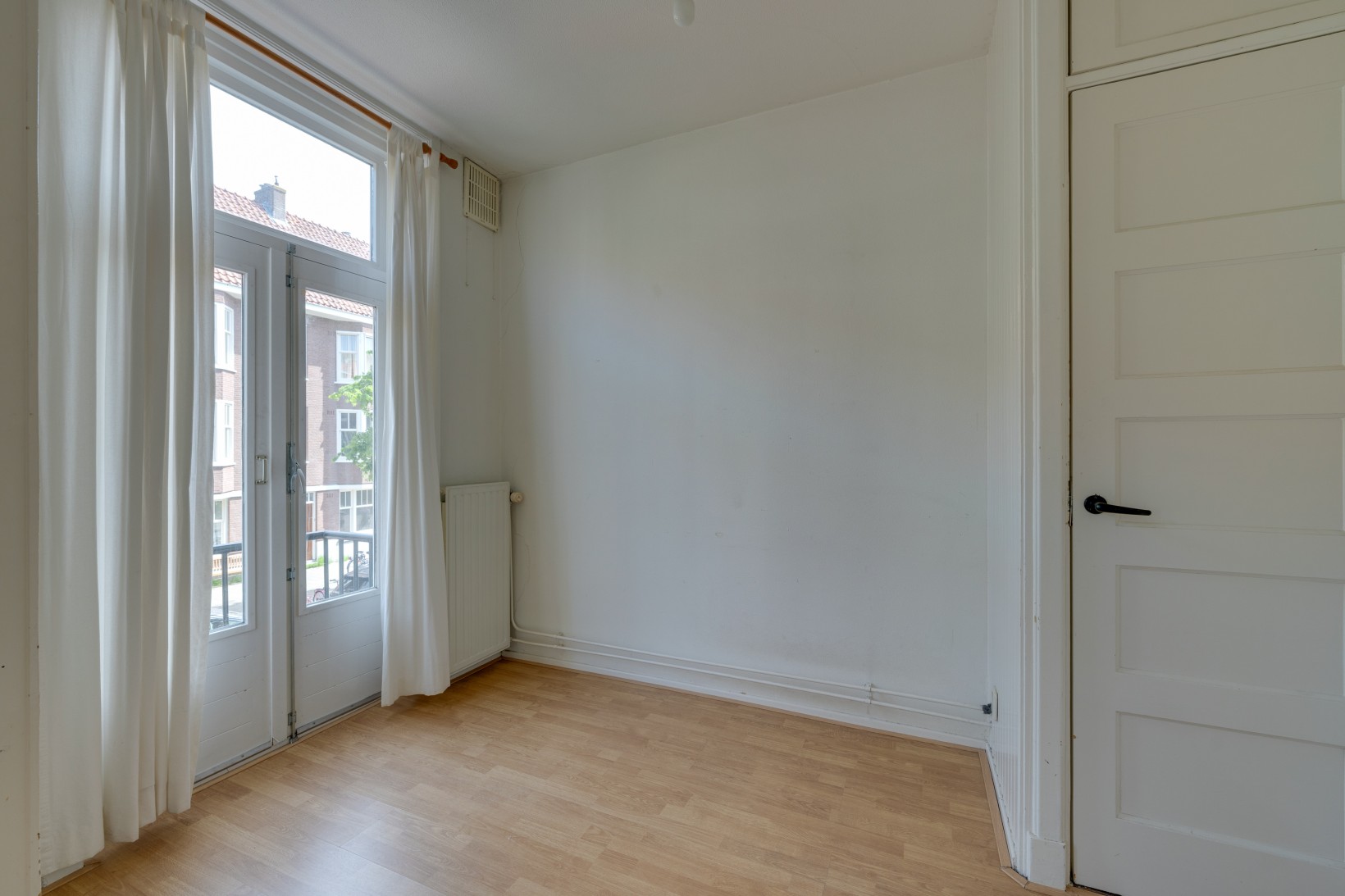 Studio te koop: Woestduinstraat 152-1, Amsterdam