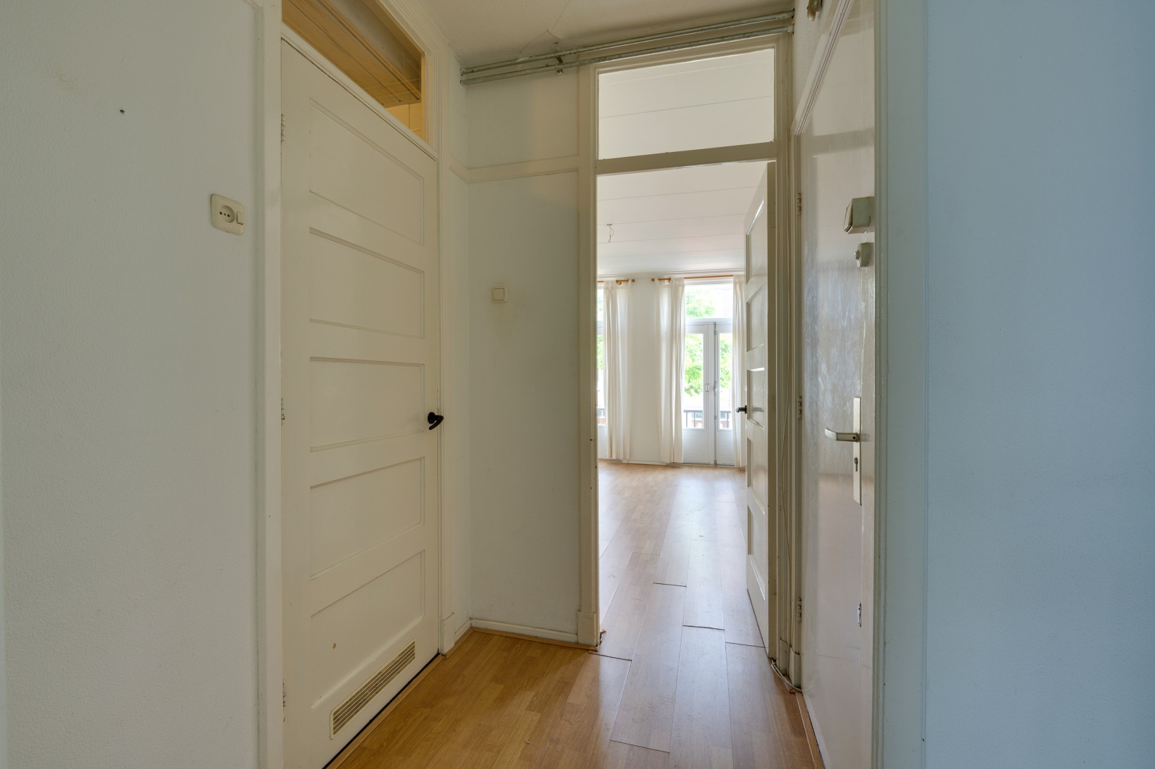 Studio te koop: Woestduinstraat 152-1, Amsterdam