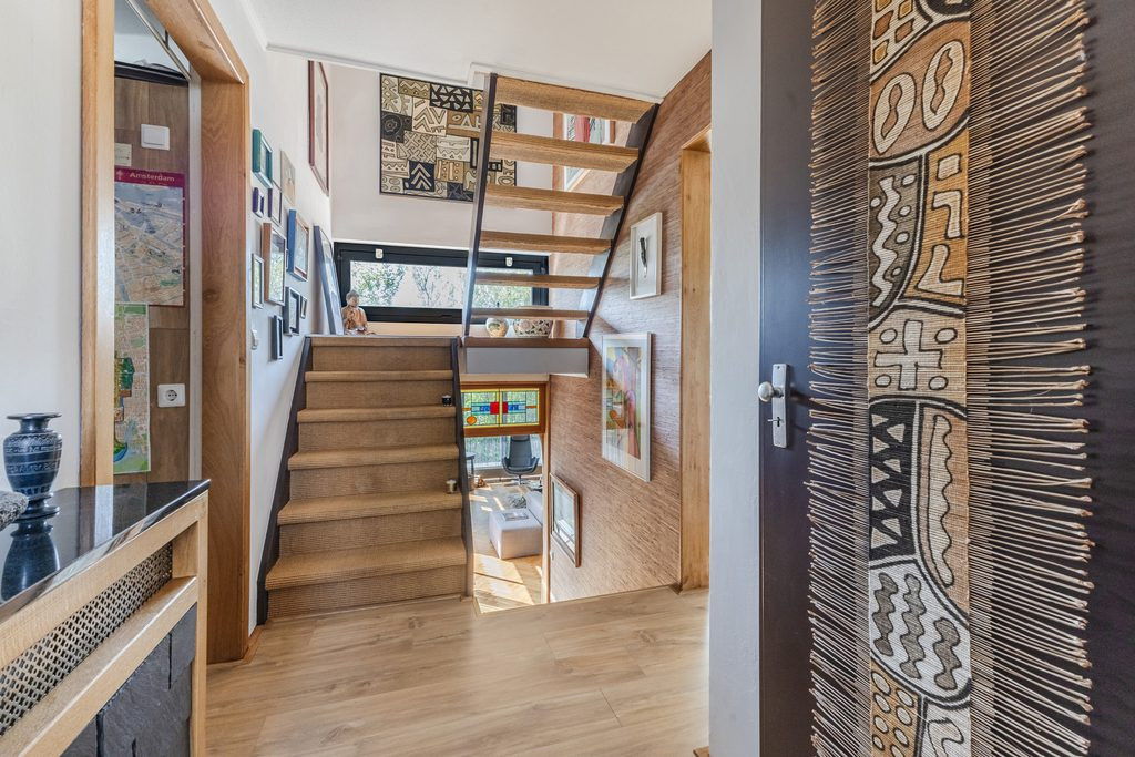 Hoekwoning te koop: Monte Viso 11, Amsterdam