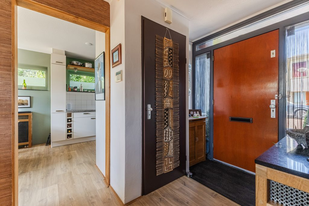 Hoekwoning te koop: Monte Viso 11, Amsterdam