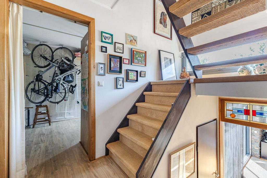 Hoekwoning te koop: Monte Viso 11, Amsterdam
