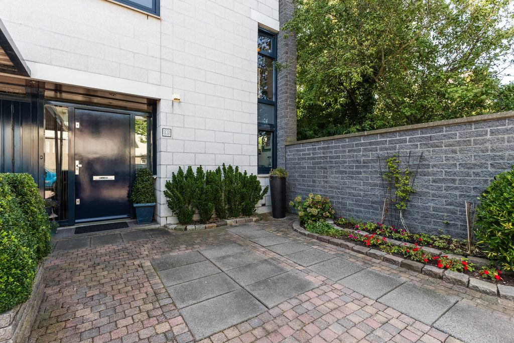 Hoekwoning te koop: Monte Viso 11, Amsterdam