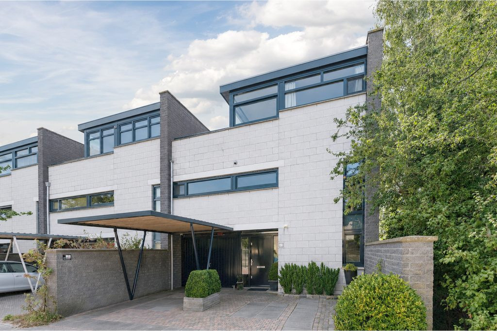 Hoekwoning te koop: Monte Viso 11, Amsterdam