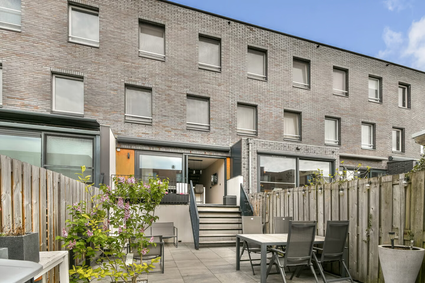Tussenwoning te koop: Vätternkade 87, Amsterdam
