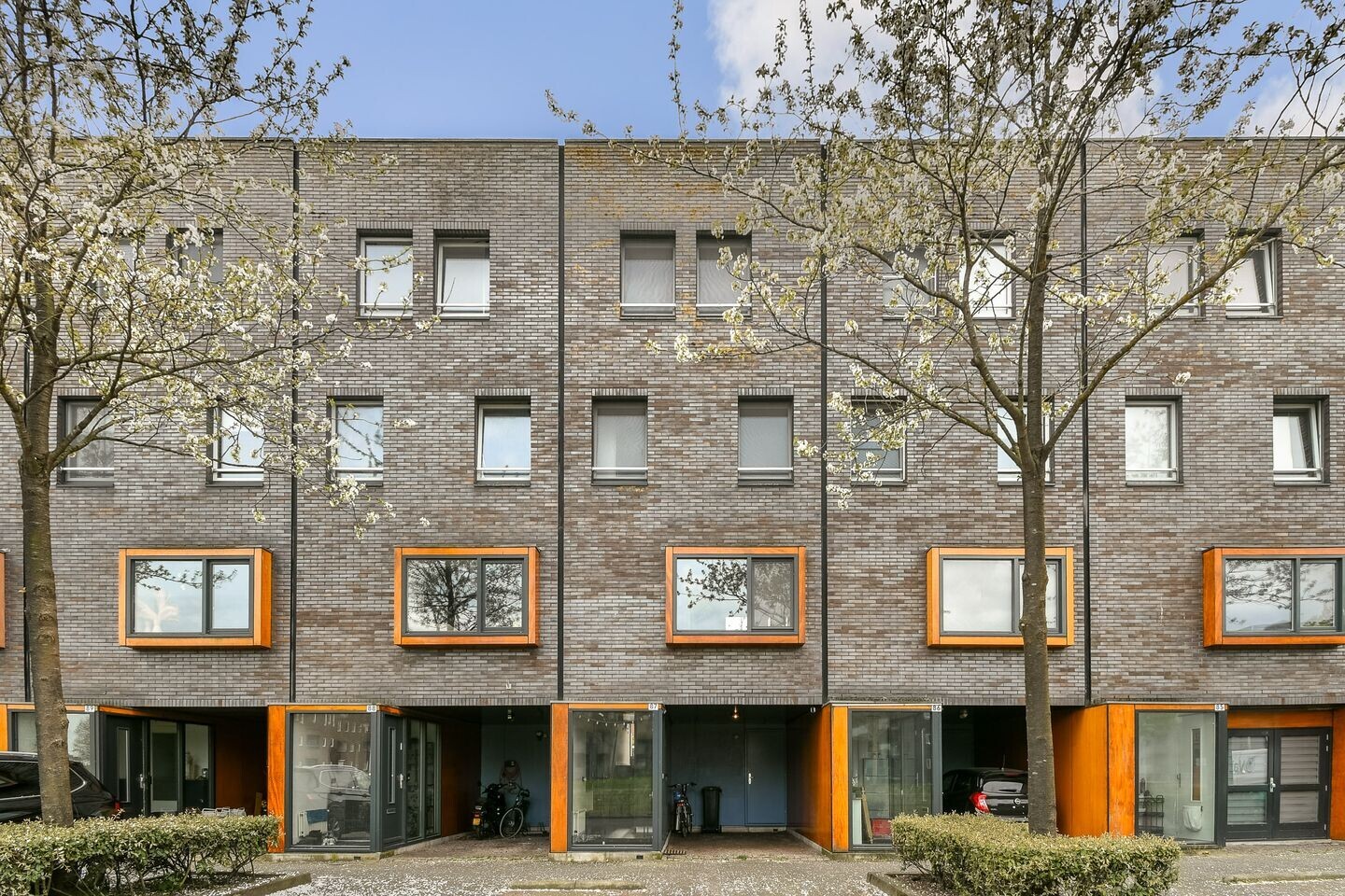 Tussenwoning te koop: Vätternkade 87, Amsterdam