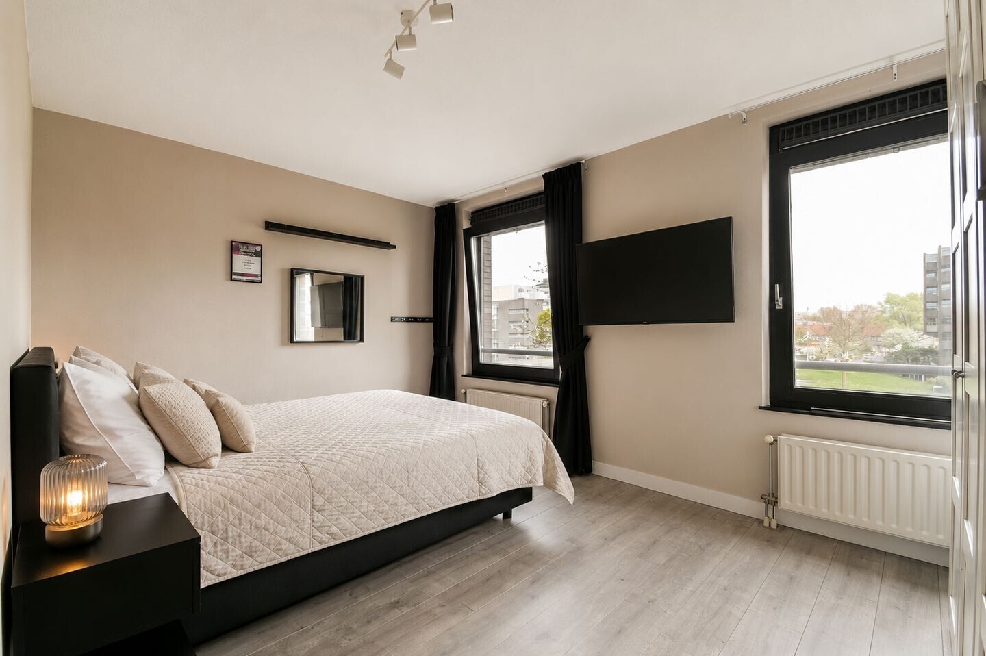 Tussenwoning te koop: Vätternkade 87, Amsterdam