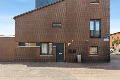 Pennyhof 12-A