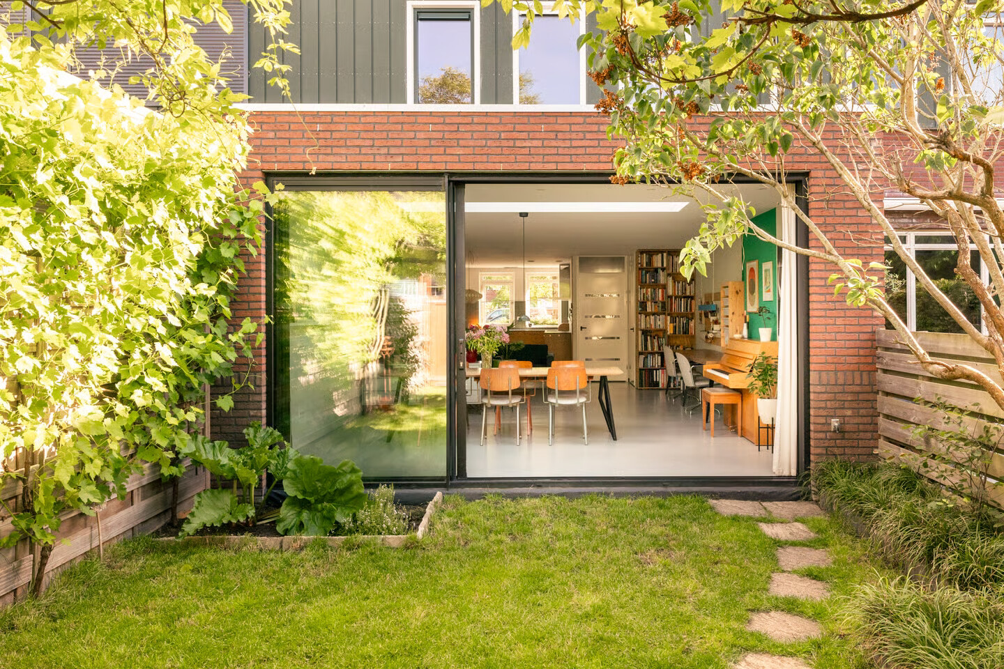Tussenwoning te koop: Lesbosstraat 36, Amsterdam