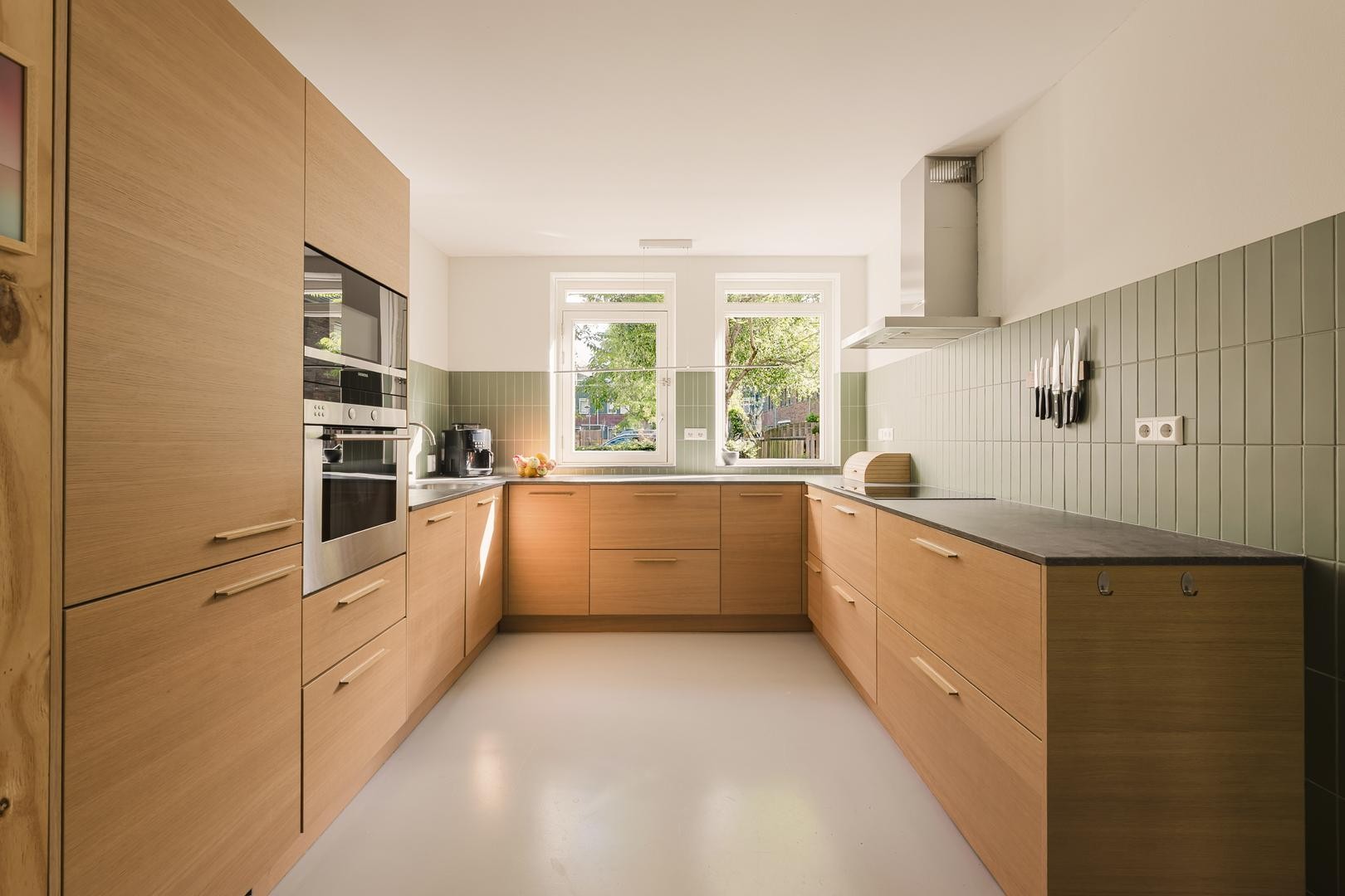 Tussenwoning te koop: Lesbosstraat 36, Amsterdam