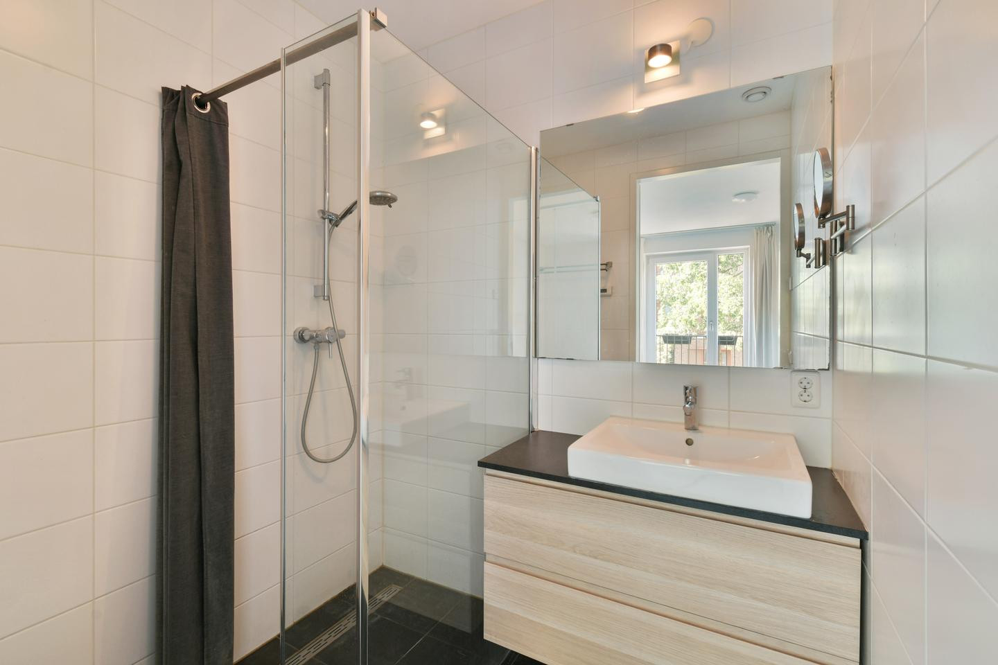 Appartement te koop: Suze Robertsonstraat 55, Amsterdam