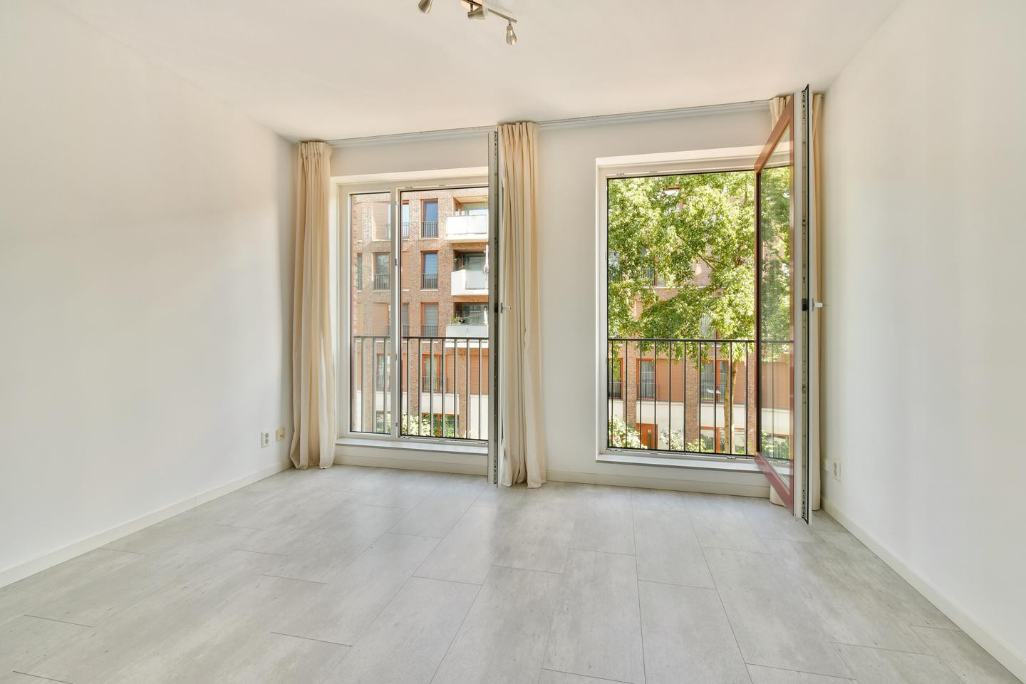 Appartement te koop: Suze Robertsonstraat 55, Amsterdam