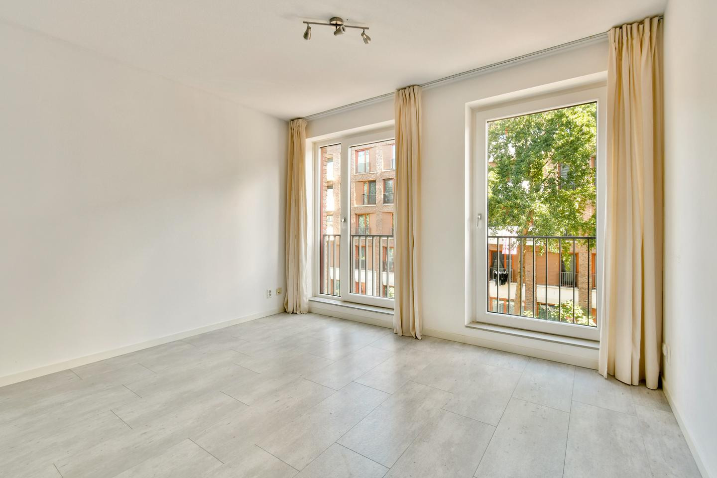 Appartement te koop: Suze Robertsonstraat 55, Amsterdam