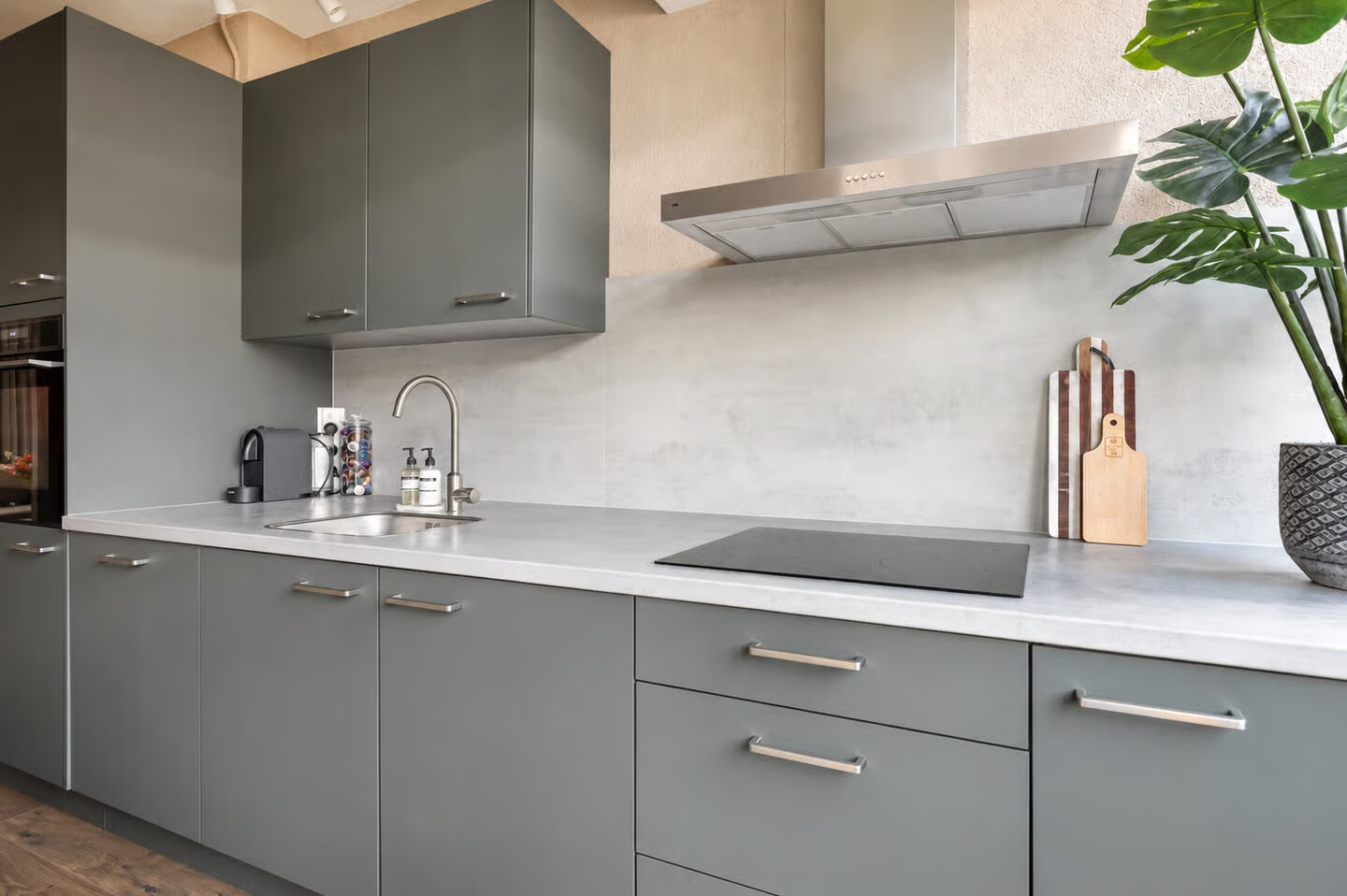 Studio te koop: Hermanus Coenradistraat 10-2, Amsterdam