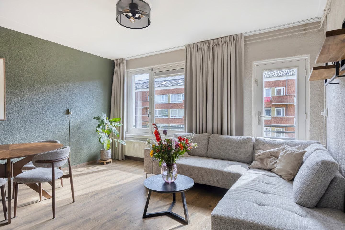 Studio te koop: Hermanus Coenradistraat 10-2, Amsterdam