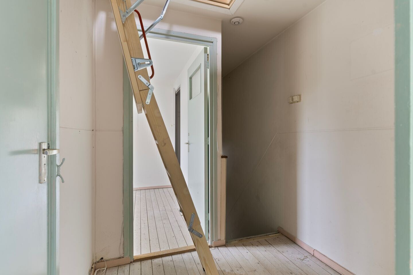 Tussenwoning te koop: Drusiushof 11, Amsterdam
