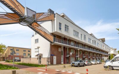 Henegouwens. 66