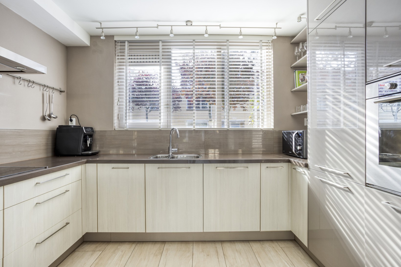 Tussenwoning te koop: Kinrooistraat 43, Amsterdam