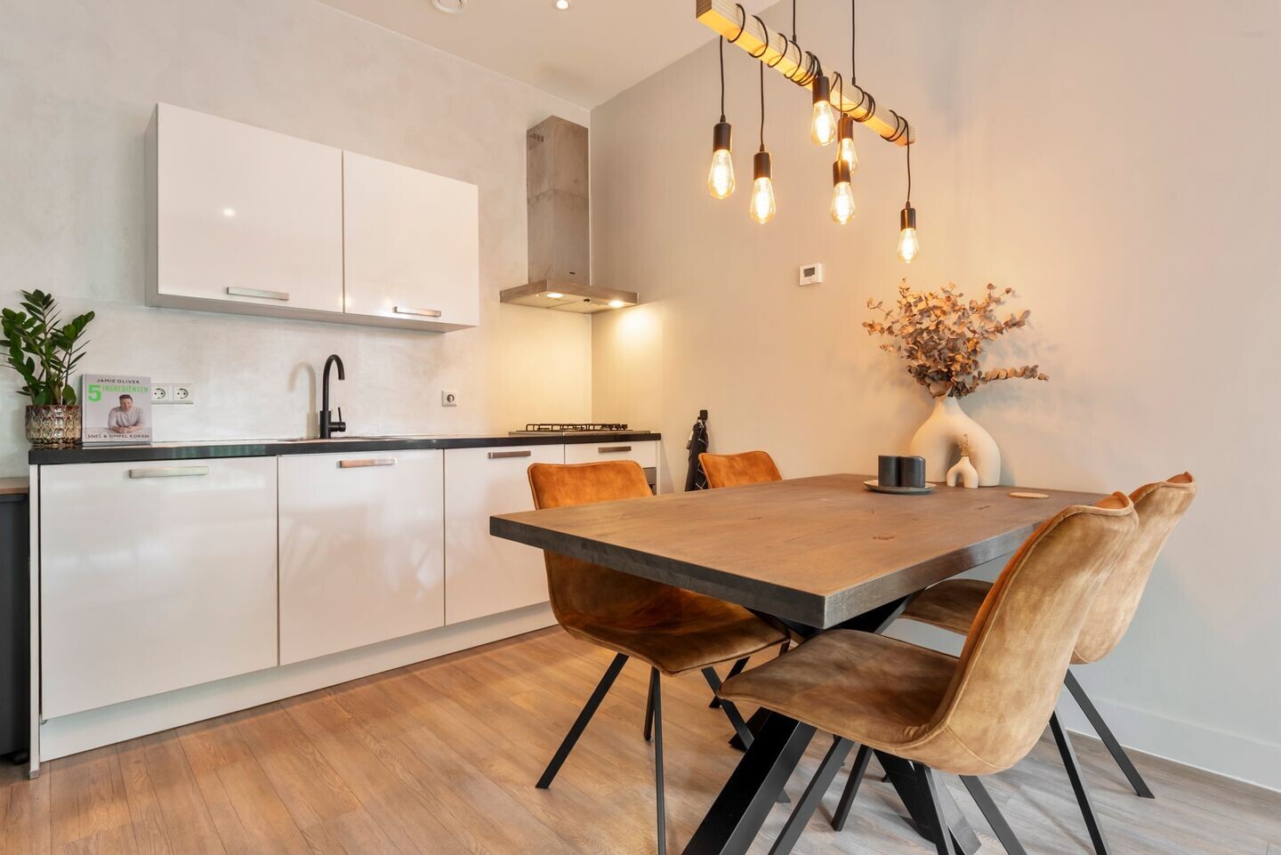 Studio te koop: Laan van Vlaanderen 141C13, Amsterdam