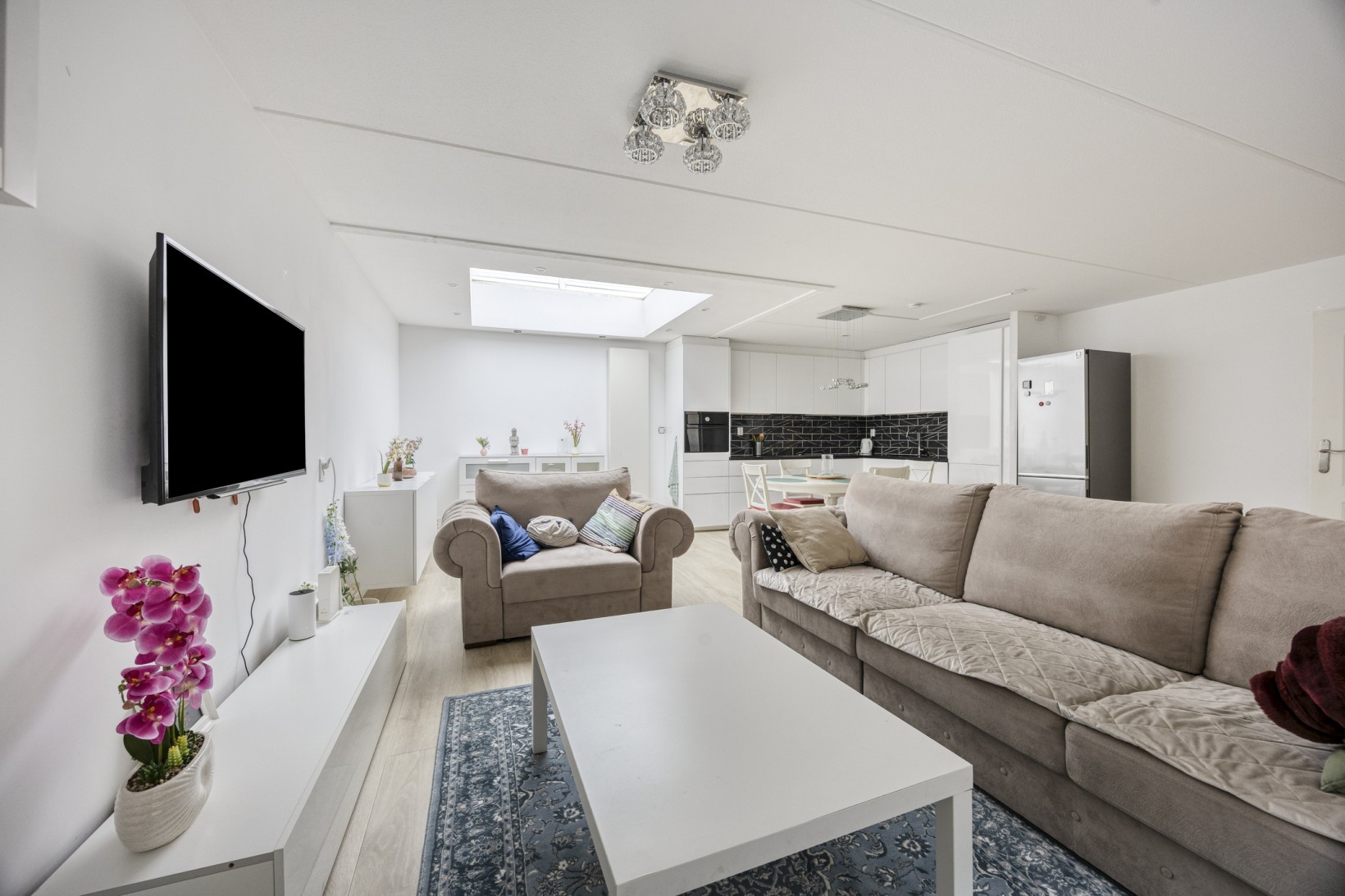 Tussenwoning te koop: turnhoutplantsoen 9, Amsterdam