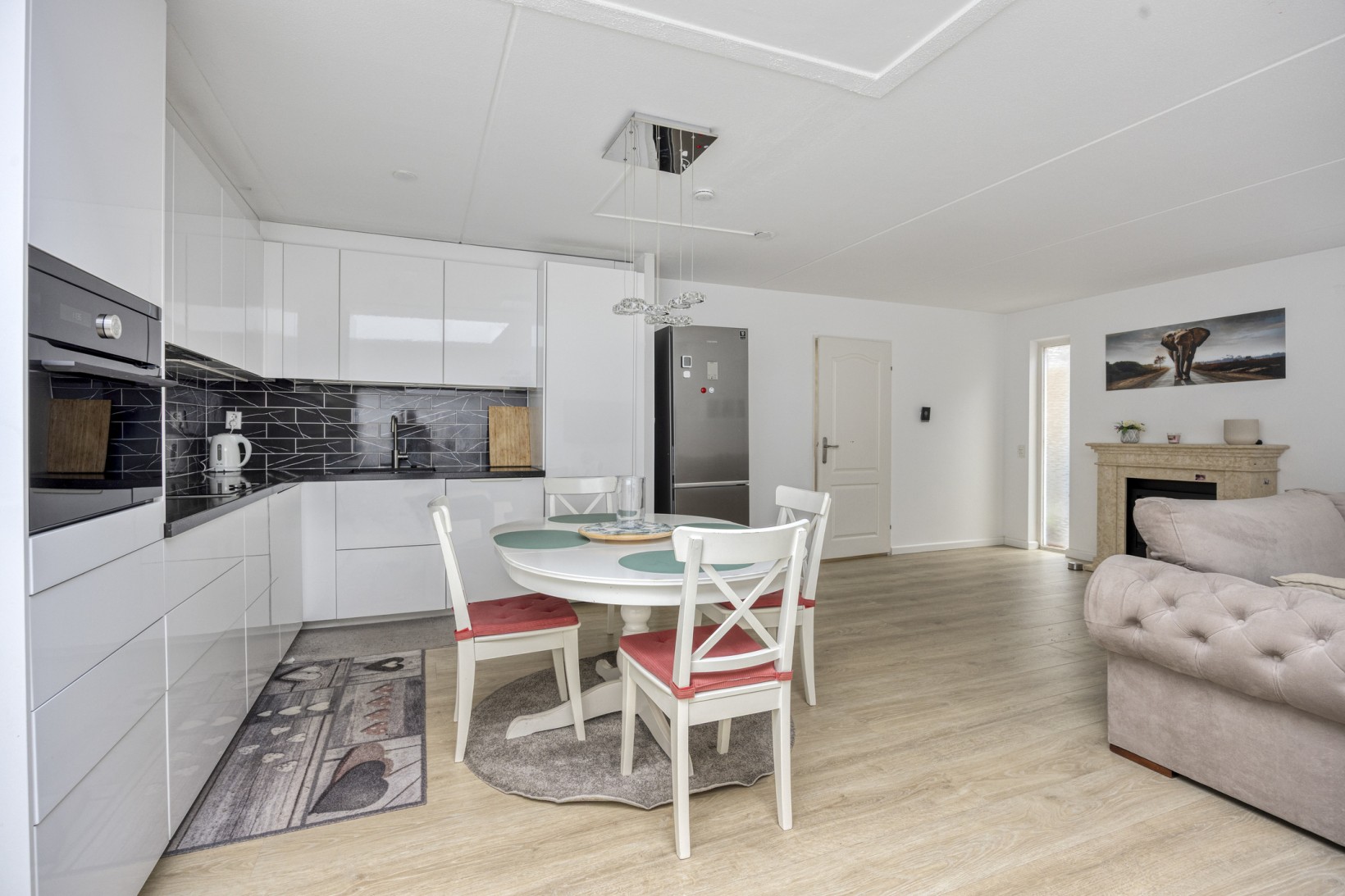 Tussenwoning te koop: turnhoutplantsoen 9, Amsterdam