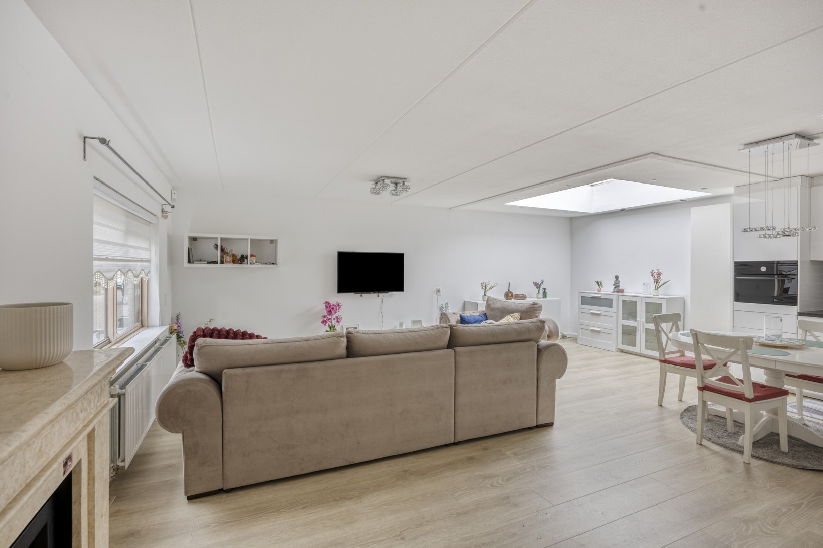 Tussenwoning te koop: turnhoutplantsoen 9, Amsterdam