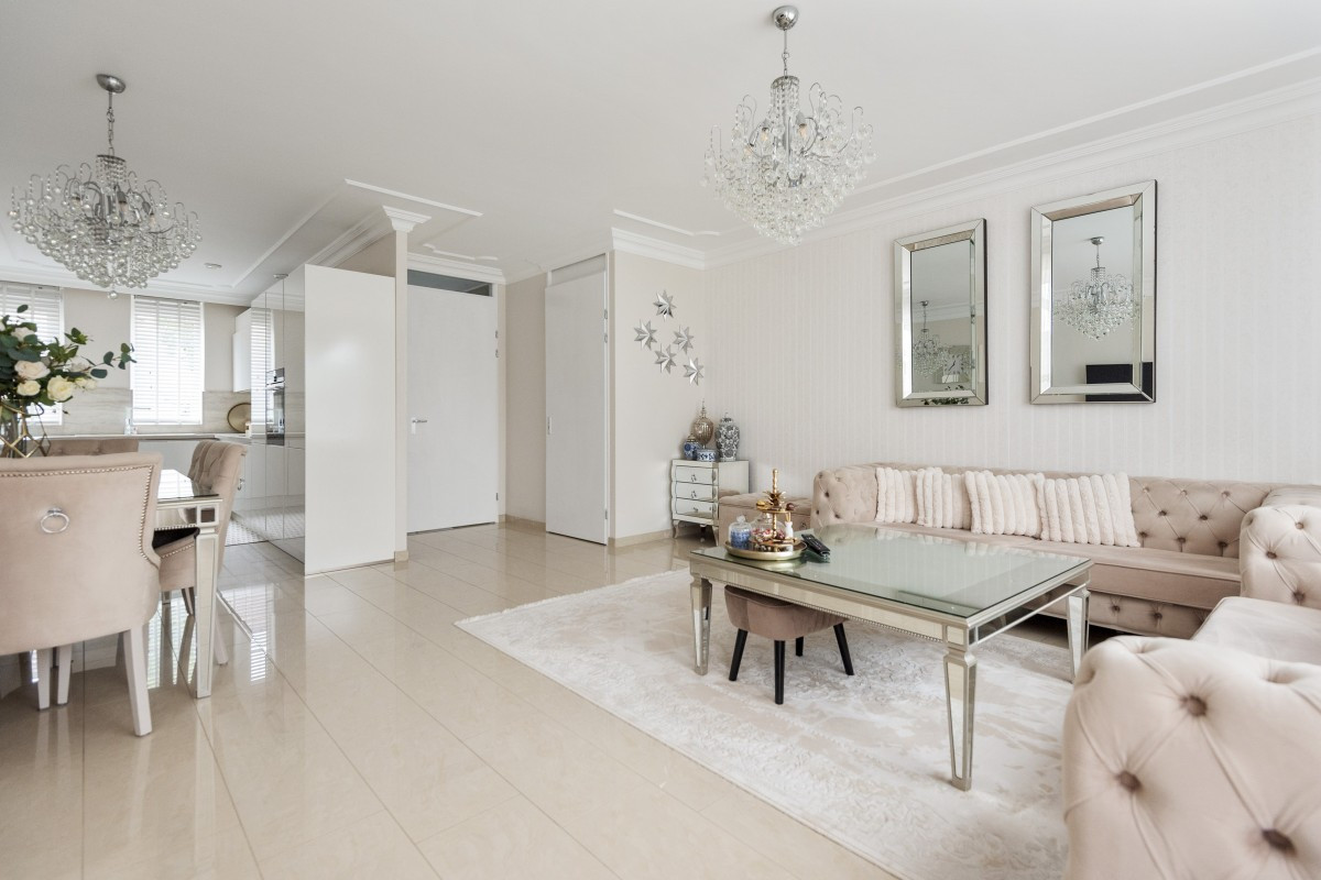Tussenwoning te koop: Pieter Postsingel 217, Amsterdam