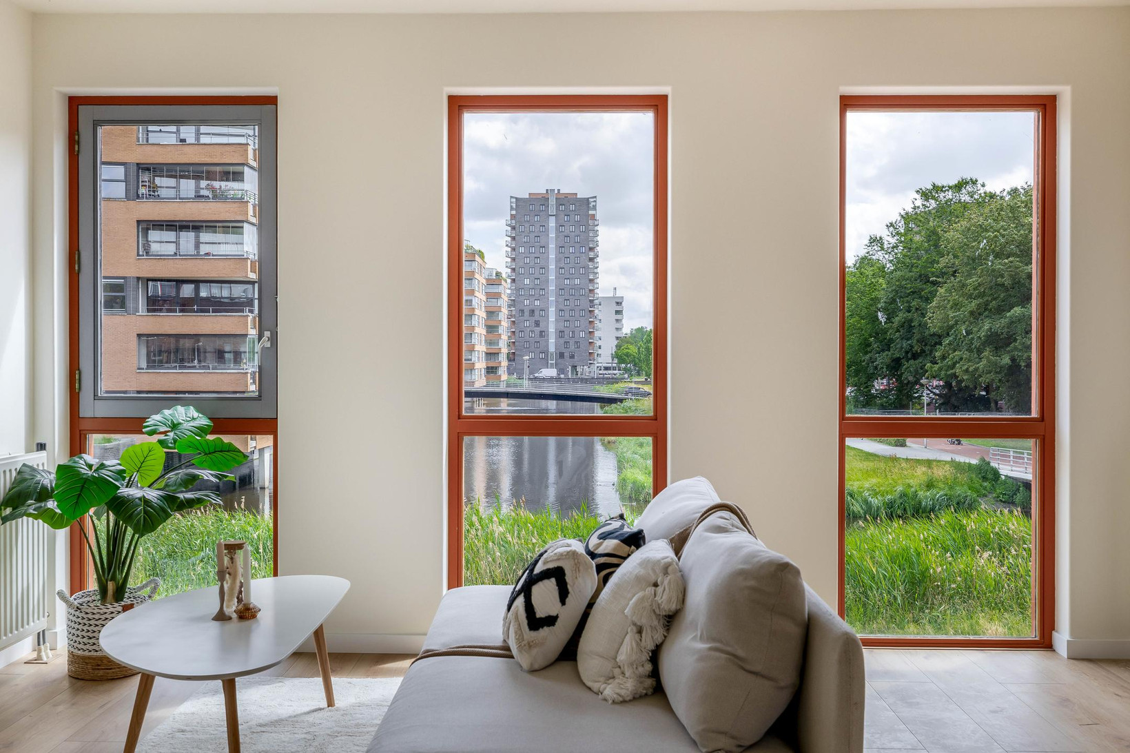 Hoekwoning te koop: Albardagracht 110, Amsterdam