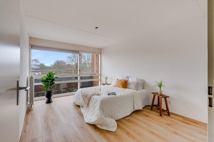 Appartement te koop: Oeverpad 280, Amsterdam