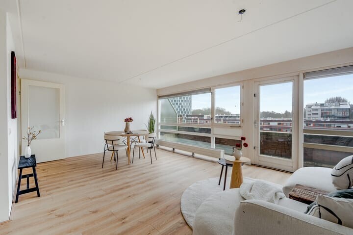 Appartement te koop: Oeverpad 280, Amsterdam