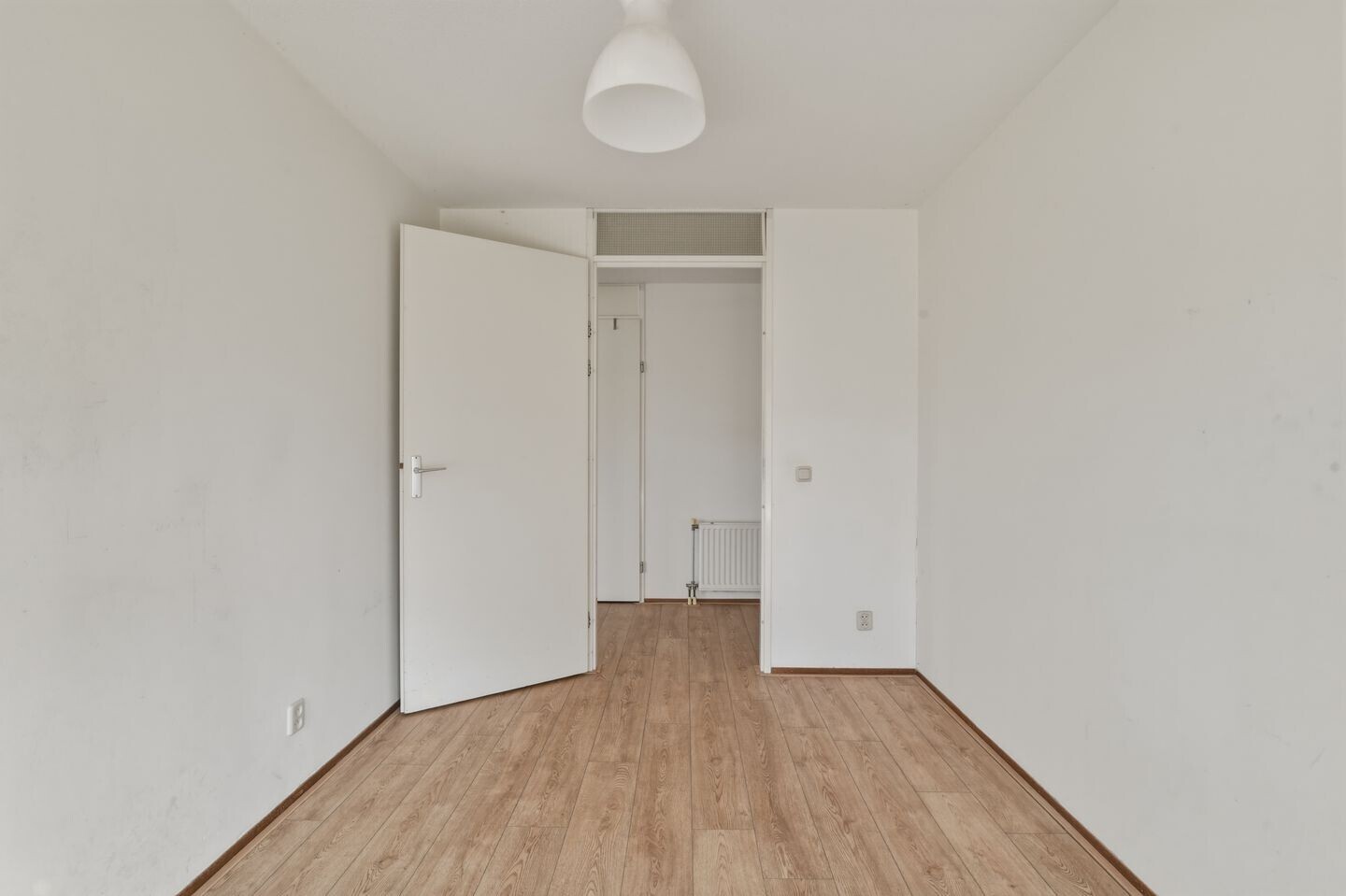 Appartement te koop: Oeverpad 379, Amsterdam