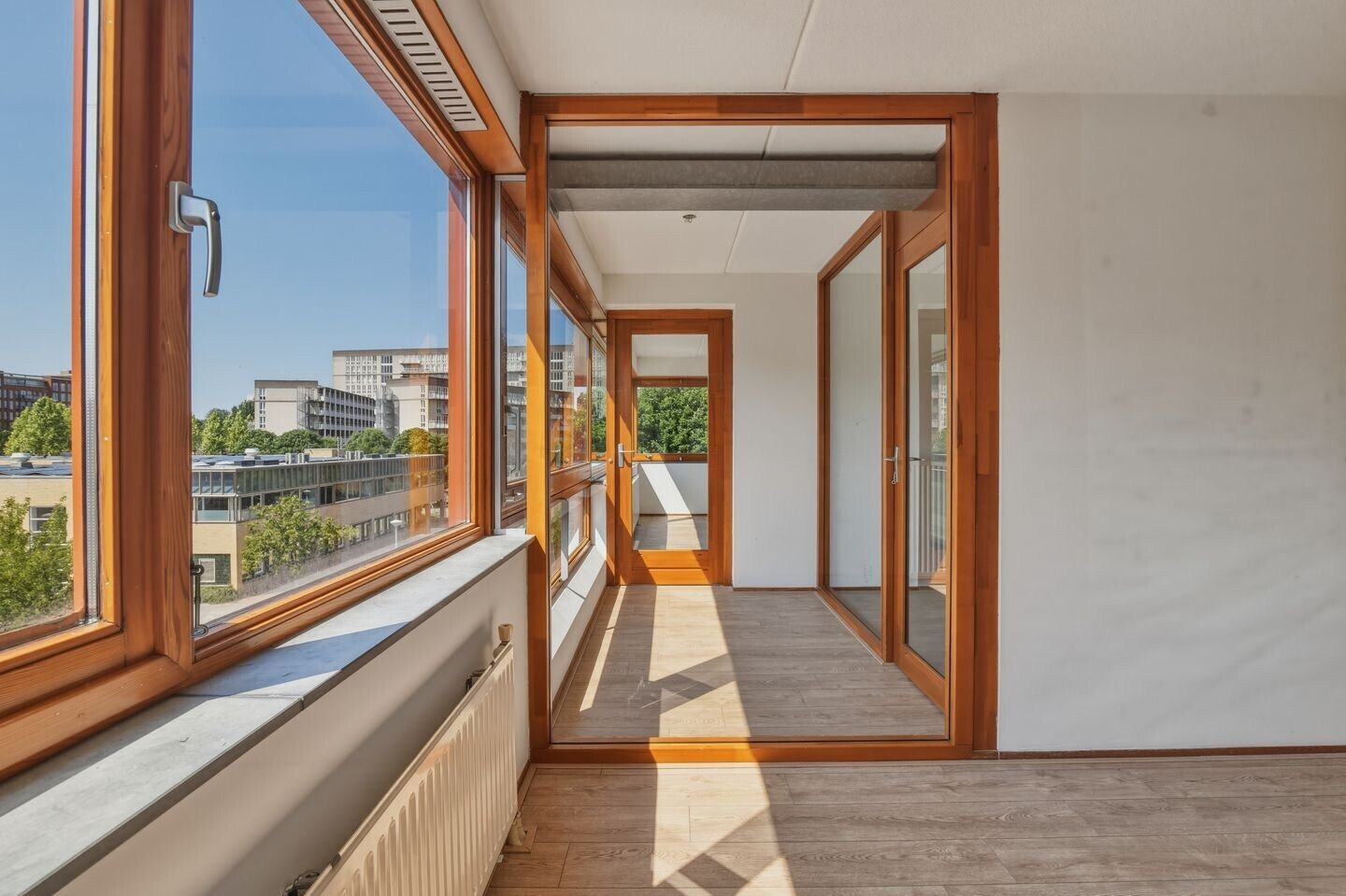 Appartement te koop: Oeverpad 379, Amsterdam