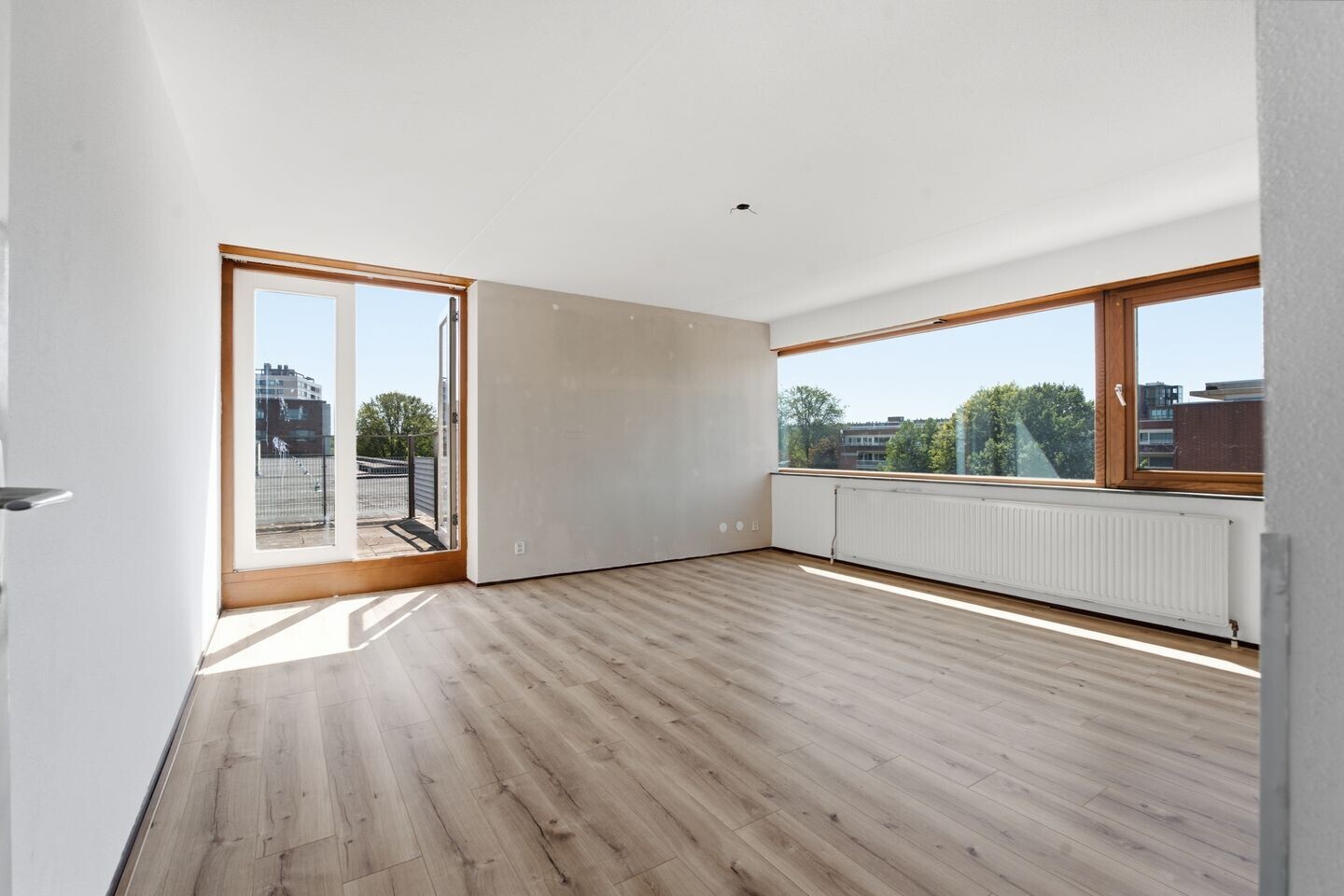 Appartement te koop: Oeverpad 394, Amsterdam