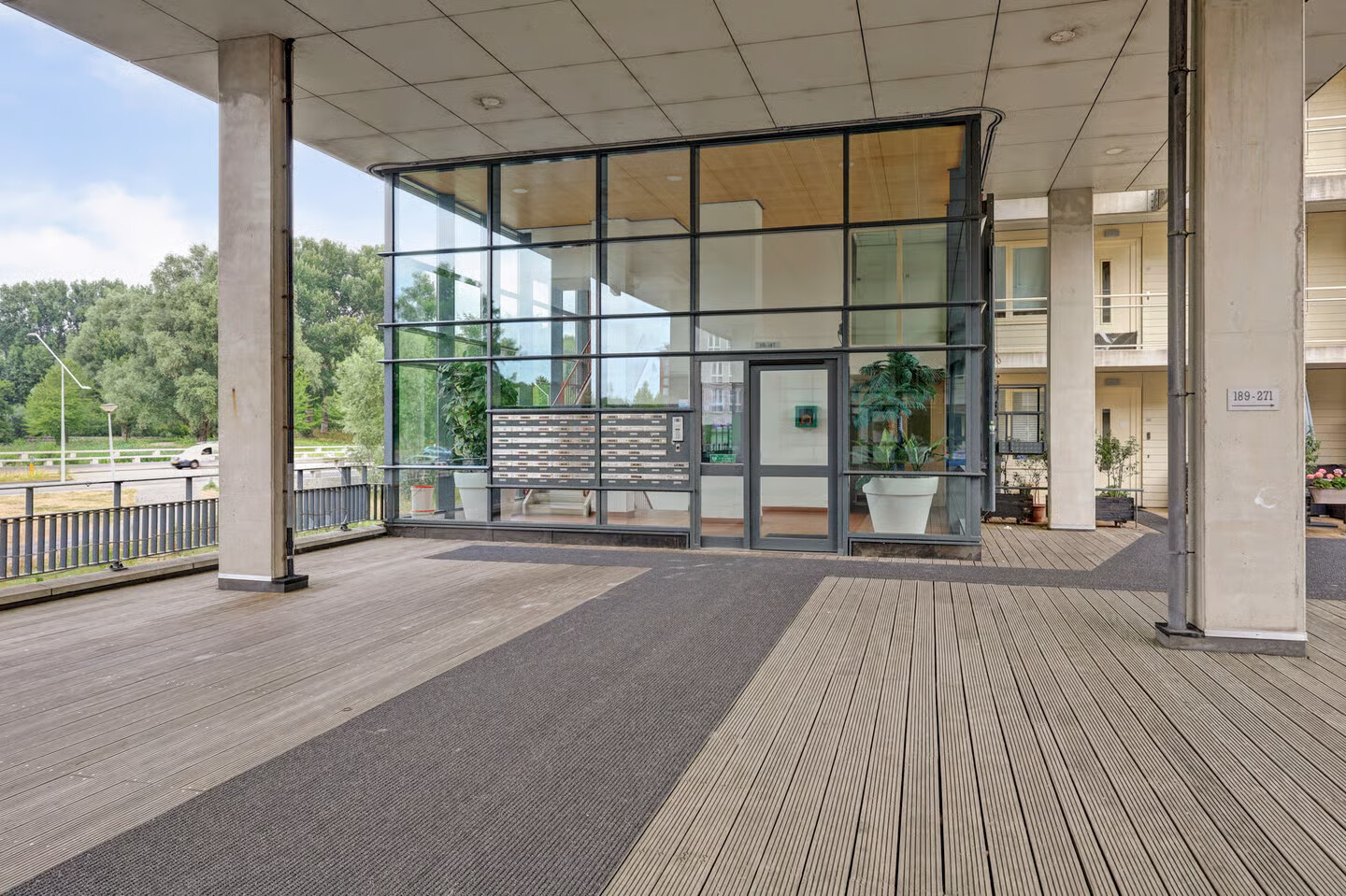 Appartement te koop: President Allendelaan 121, Amsterdam