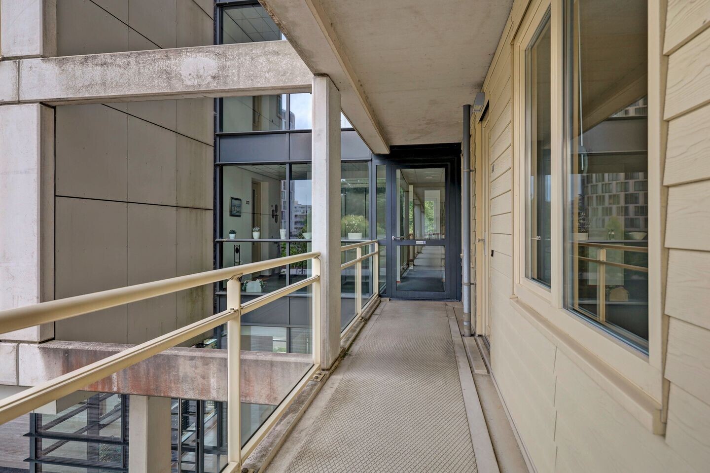 Appartement te koop: President Allendelaan 121, Amsterdam