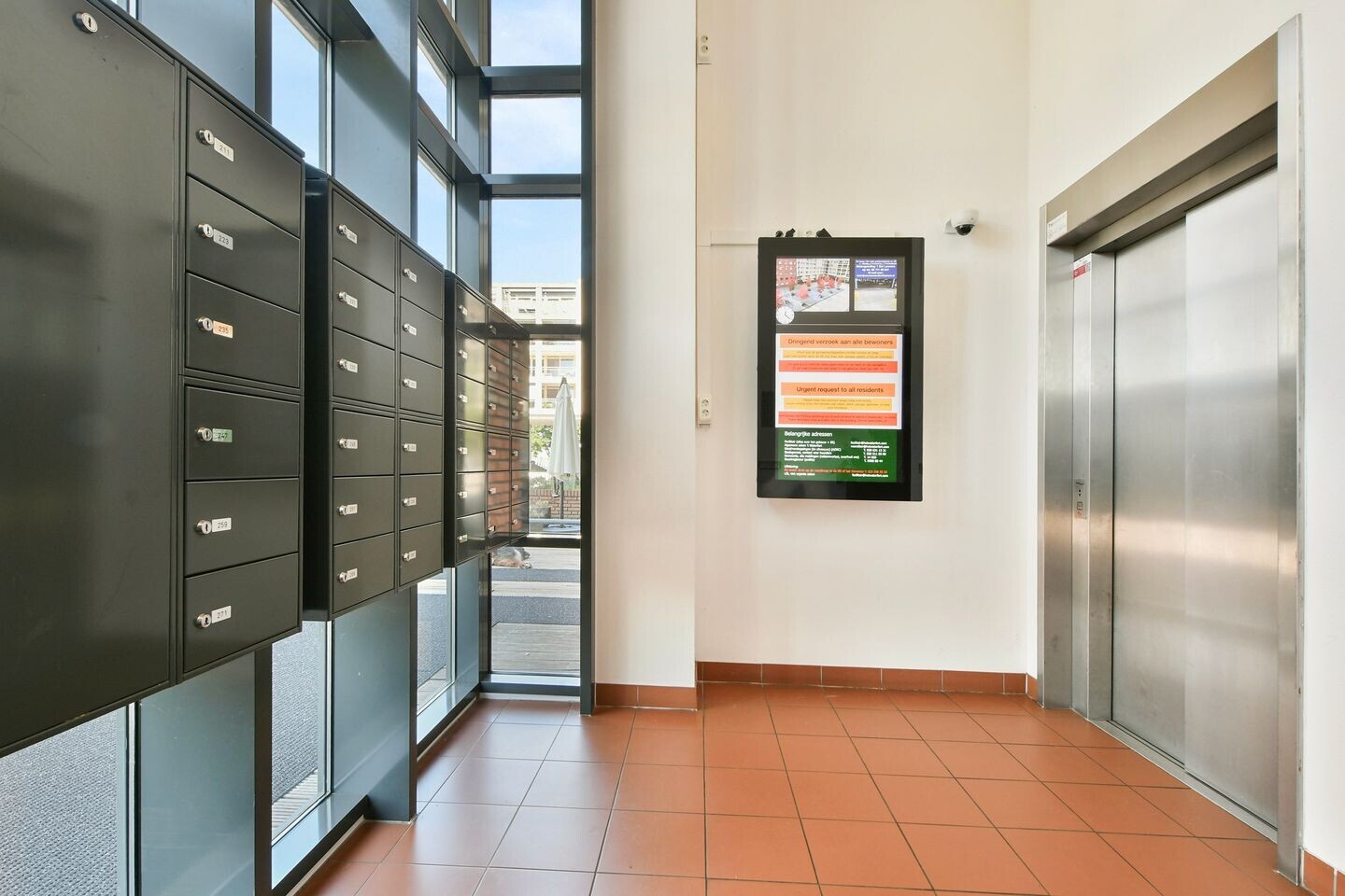 Appartement te koop: President Allendelaan 215, Amsterdam