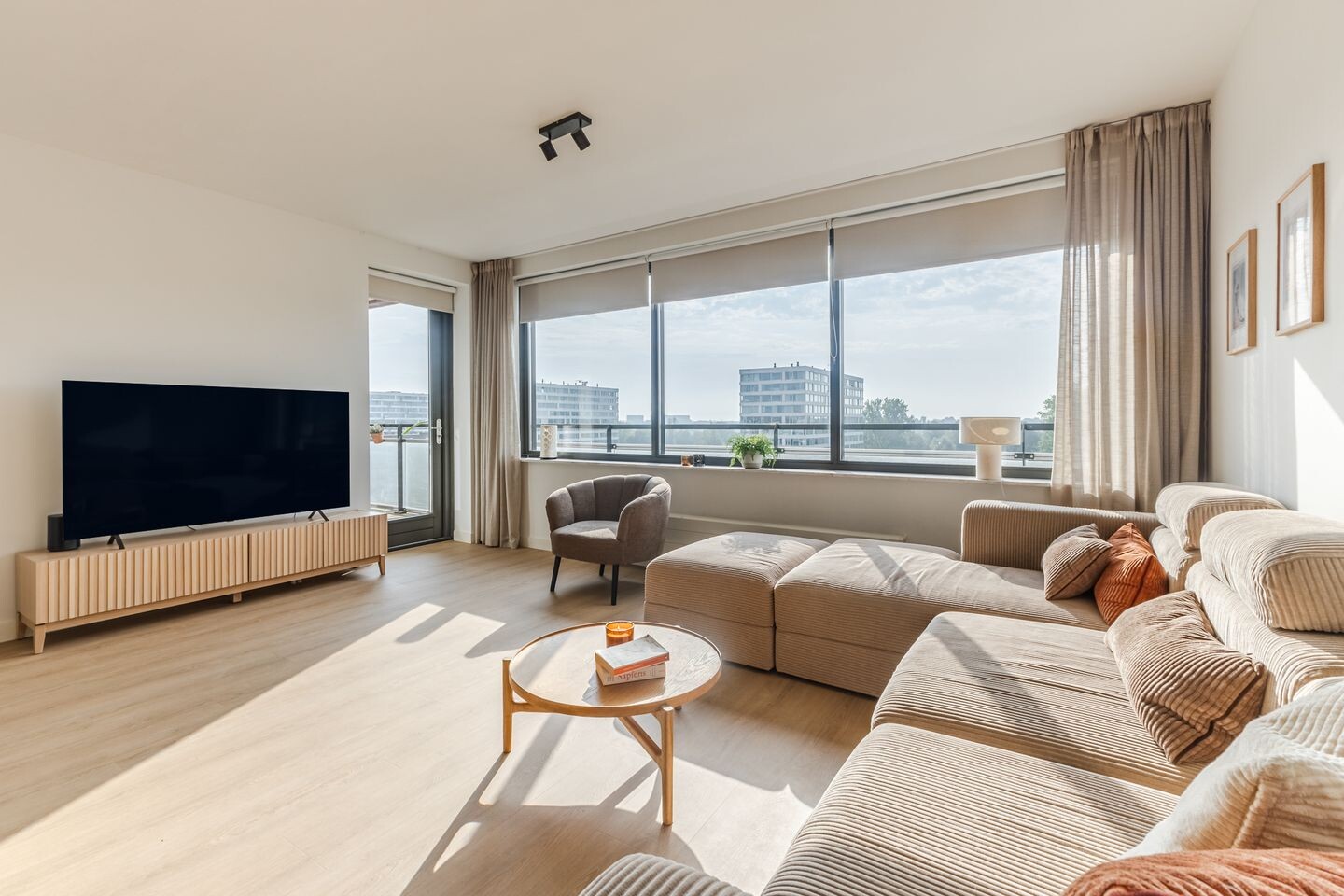 Appartement te koop: Pieter Calandlaan 1061, Amsterdam