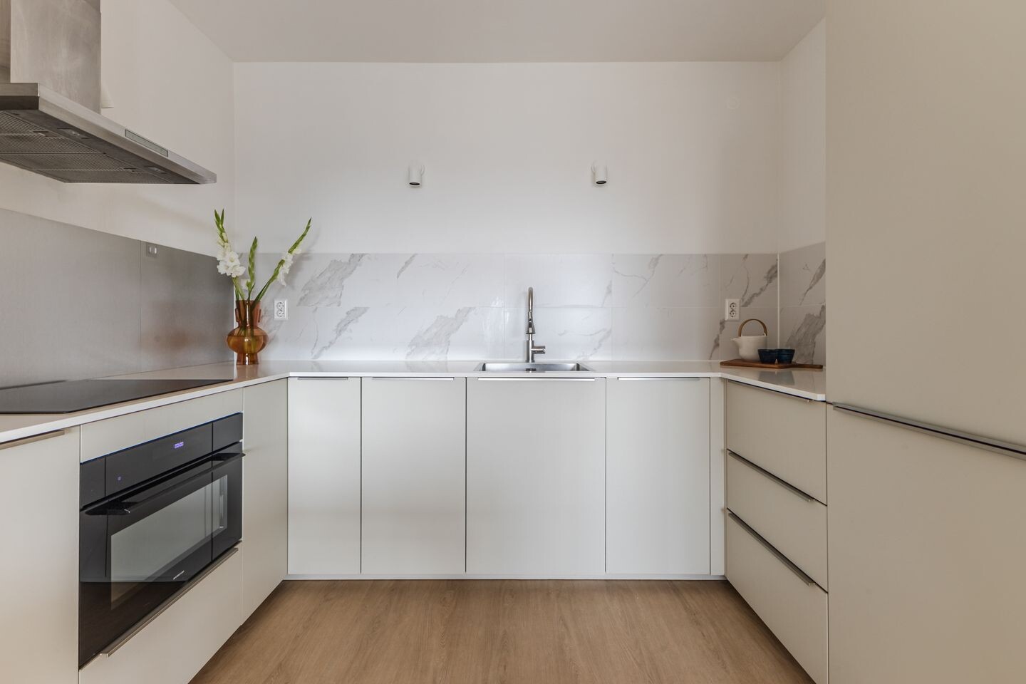 Appartement te koop: Pieter Calandlaan 1061, Amsterdam