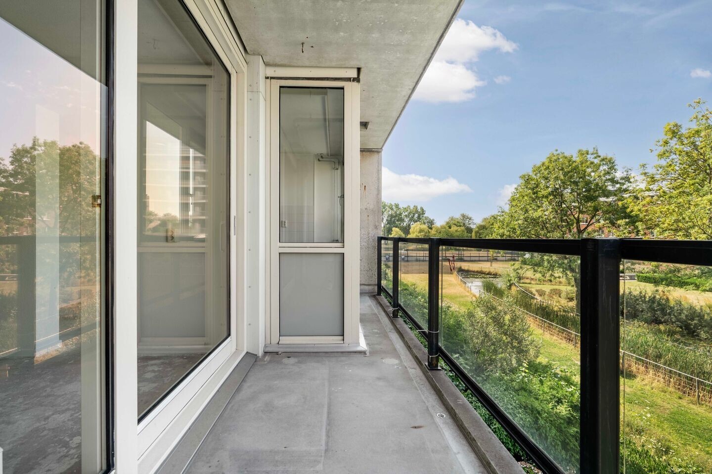 Appartement te koop: Bart Poesiatstraat 102, Amsterdam