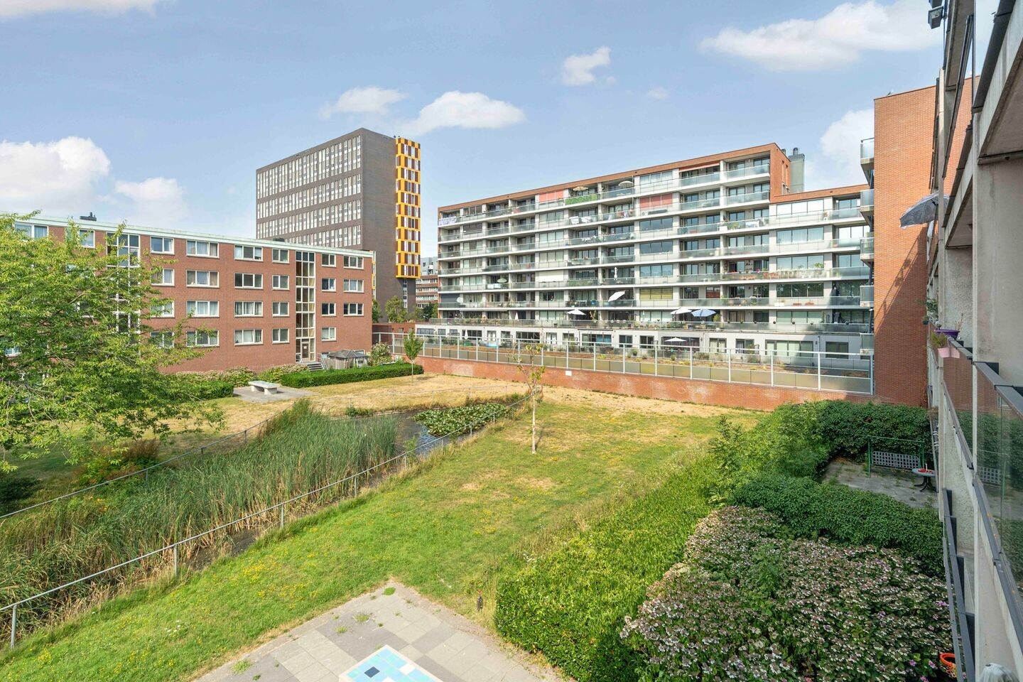 Appartement te koop: Bart Poesiatstraat 102, Amsterdam