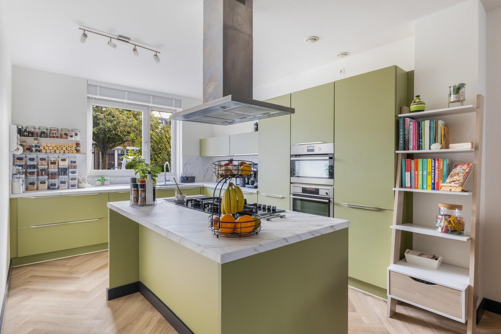 Tussenwoning te koop: Terpstraat 43, Amsterdam