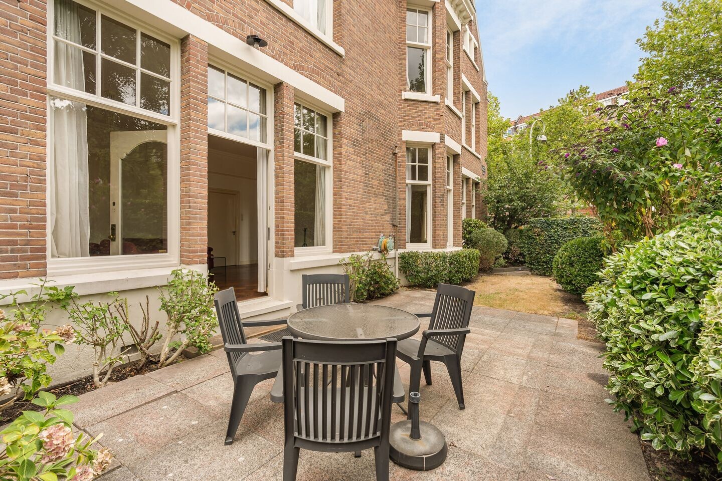 Tussenwoning te koop: Johannes Vermeerstraat 28, Amsterdam