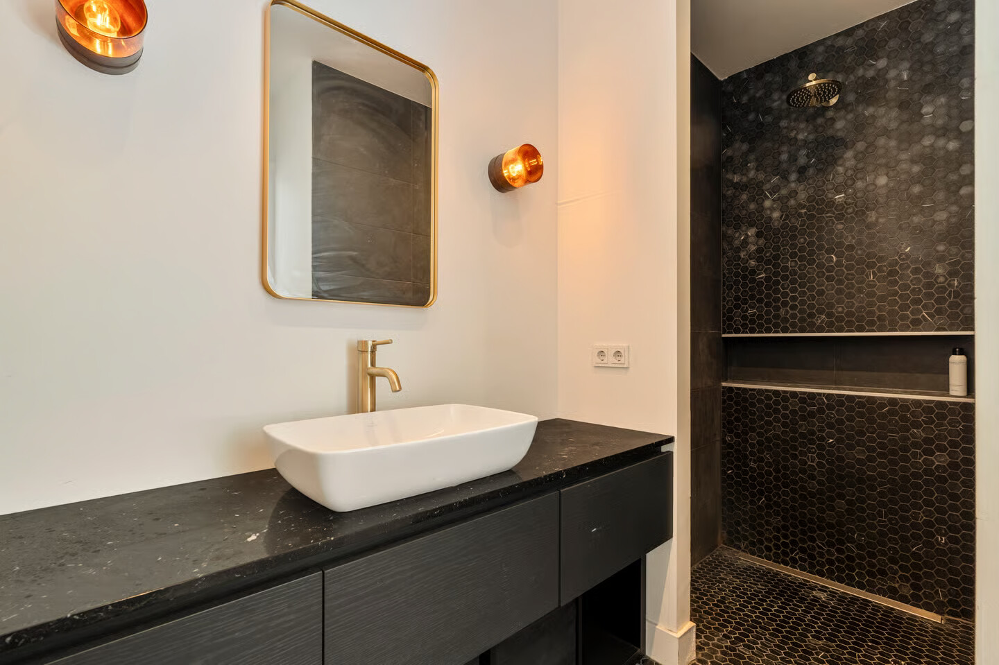 Appartement te koop: Van Eeghenlaan 2-2, Amsterdam