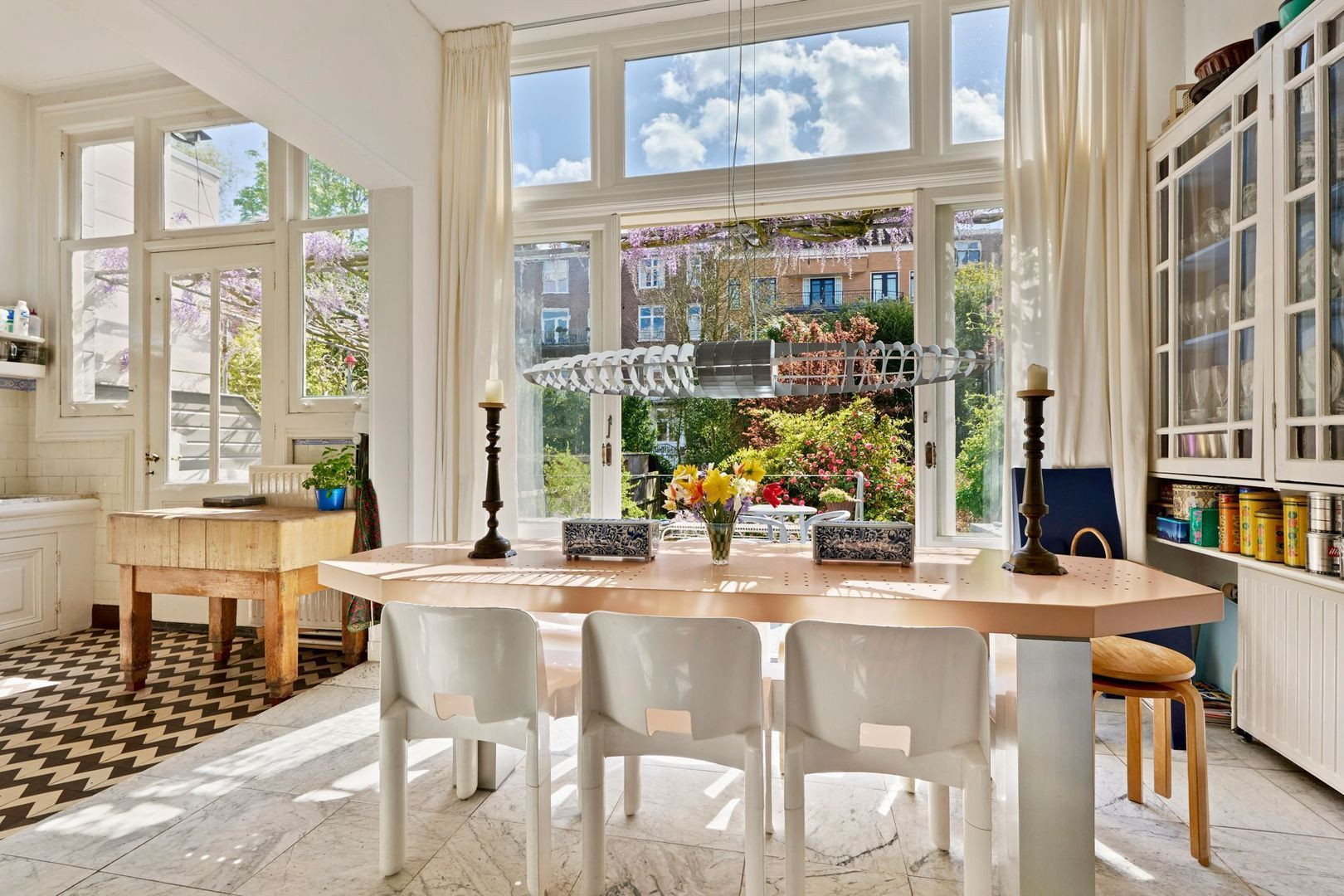Tussenwoning te koop: Van Eeghenstraat 83, Amsterdam
