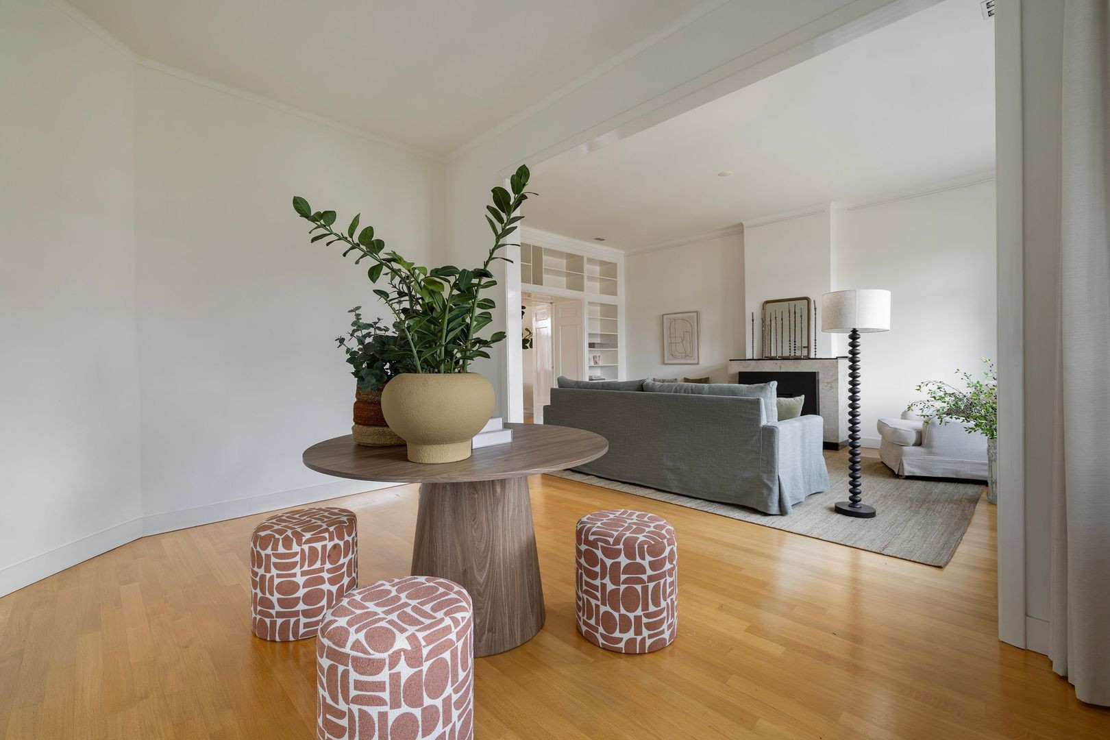 Appartement te koop: J.J. Viottastraat 21-2, Amsterdam